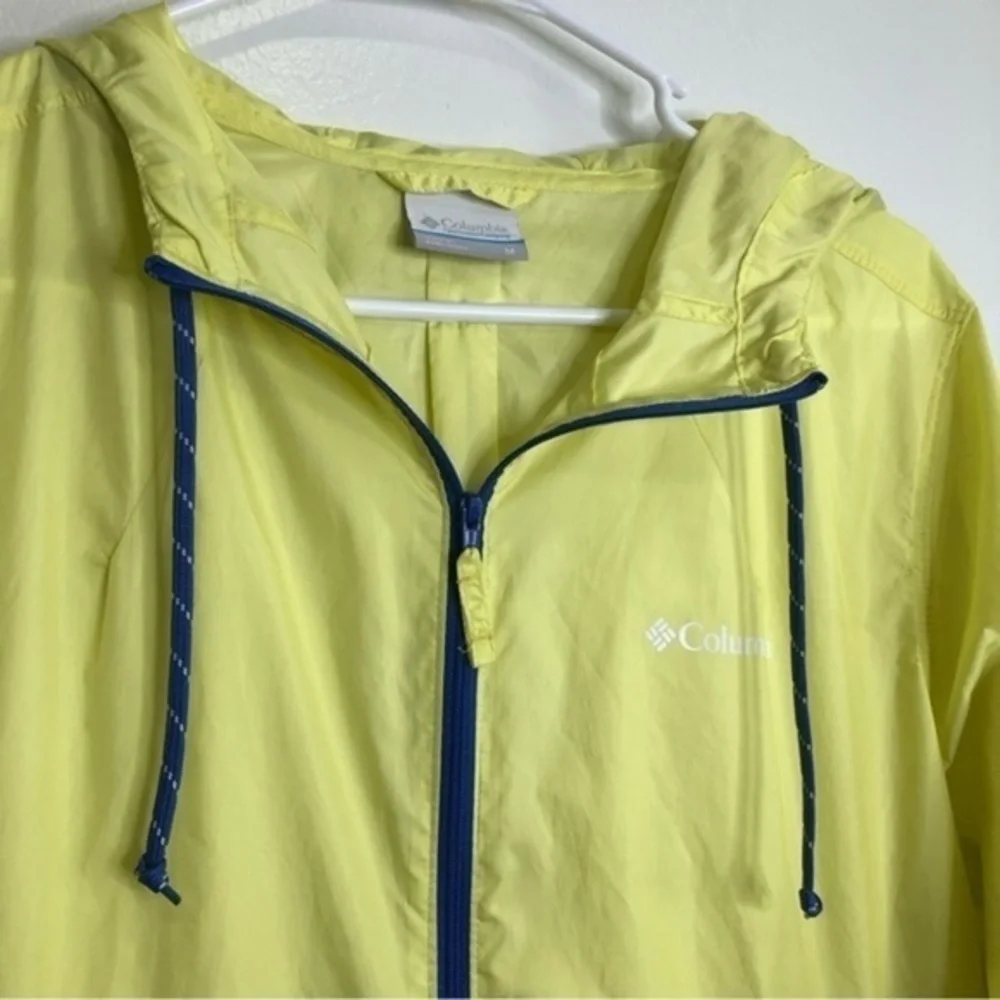 Columbia Women’s Flash Forward Water Resistant Windbreaker Jacket